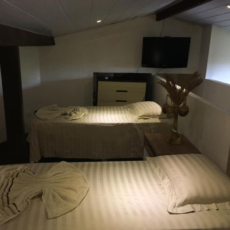 Farol Da Rata Villa Фернанду ди Нороня Екстериор снимка